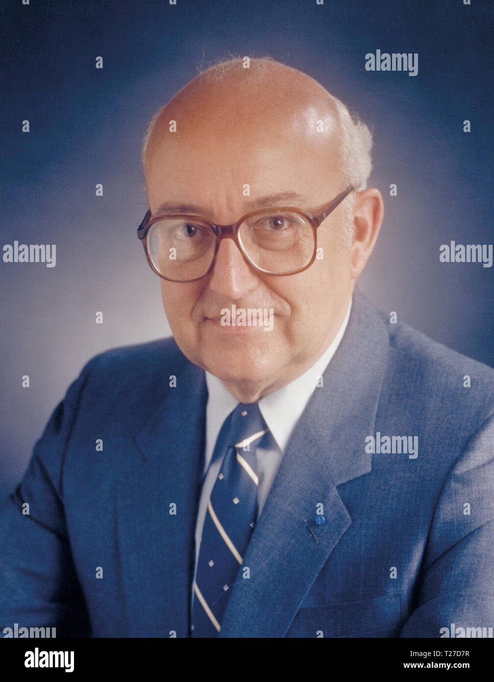 Porträt von Clarence 'Sy' Syvertson, Direktor des Ames Research Center 1978-1984 Stockfoto