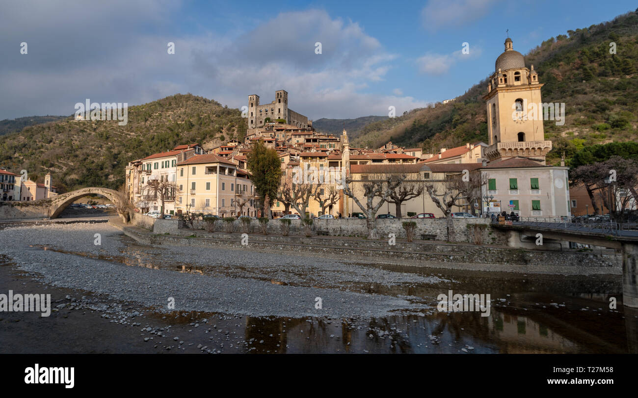 Dolceacqua alte Dorf, Region Ligurien, Italien Stockfoto