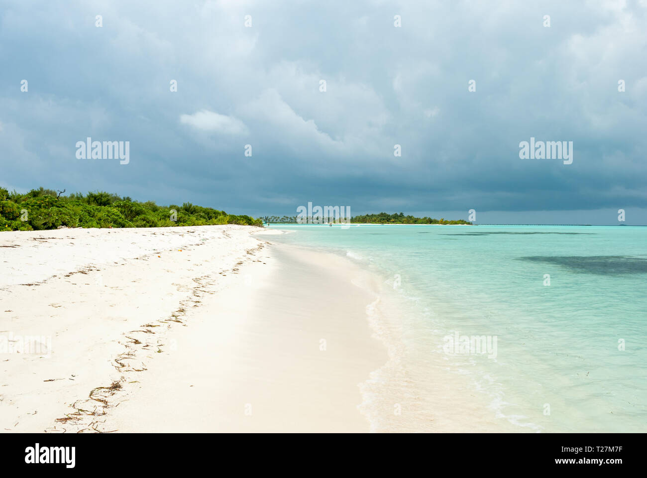 Lonely Beach, unbewohnten Insel, Malediven Stockfoto