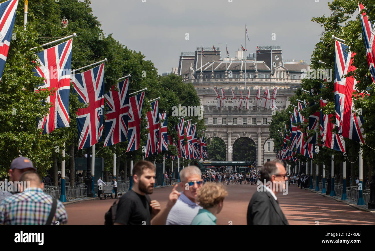 Admiralty Arch, die Mall - Geburtstag der Königin Parade. Stockfoto