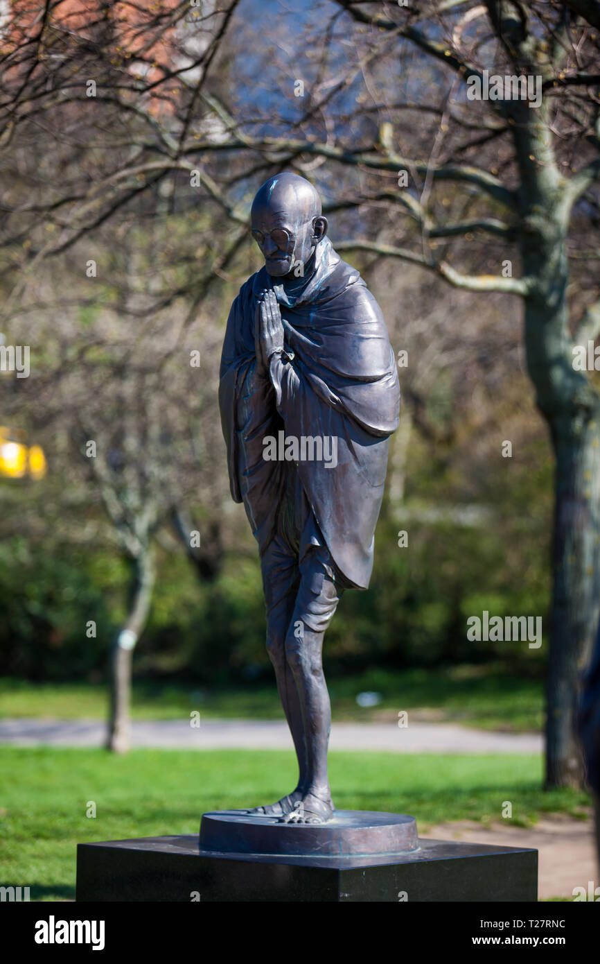 BUDAPEST, Ungarn - April, 2018: Mahatma Gandhi Statue im Garten der Philosophie am Gellertberg in Budapest Stockfoto