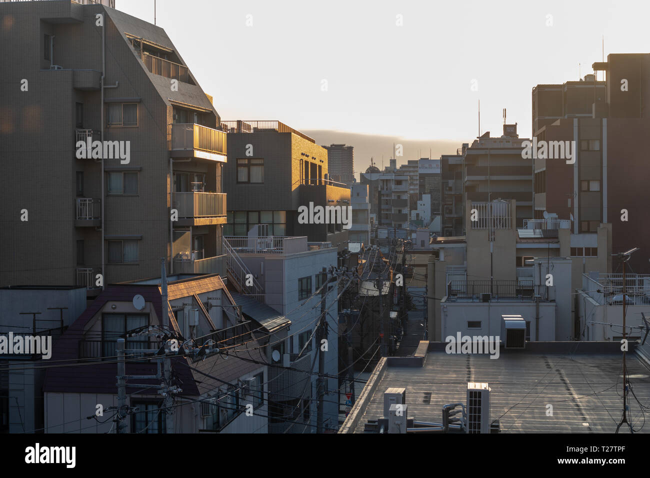 Ich hatte einen ziemlich guten Blick auf die Landschaft von Asakusa von meinem Hotel. Stockfoto