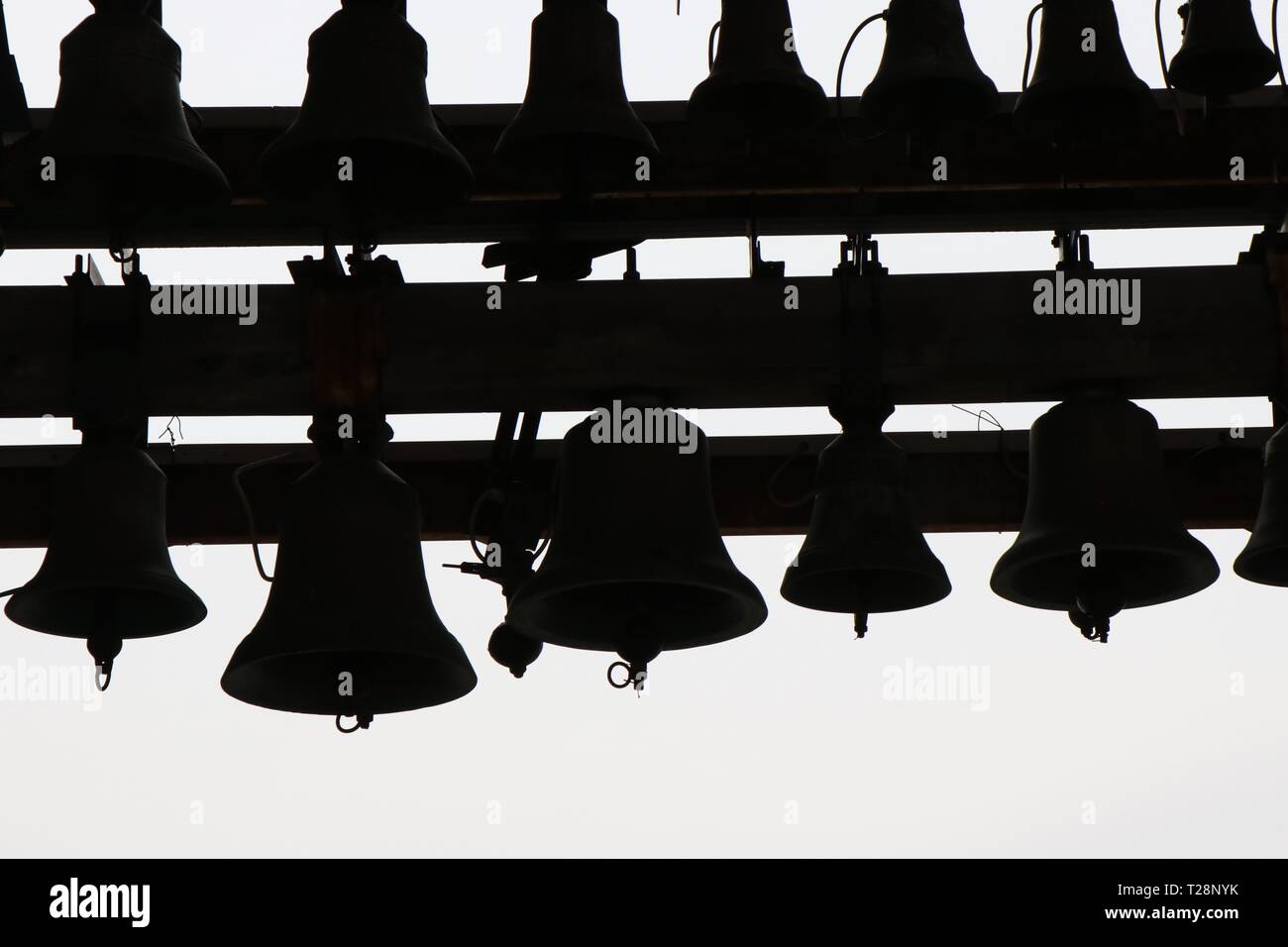 Einstellen der Glocken an der Spitze einer Kirche Tower gelegen. St. Sophia Kirche in Kiew, Ukraine. Stockfoto