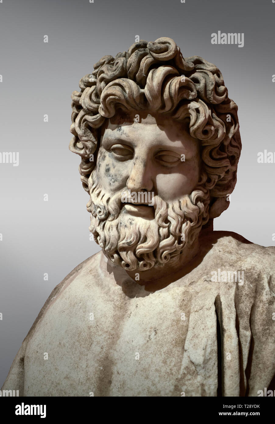 Statue von asklepios Fotos und Bildmaterial in hoher Auflösung Alamy