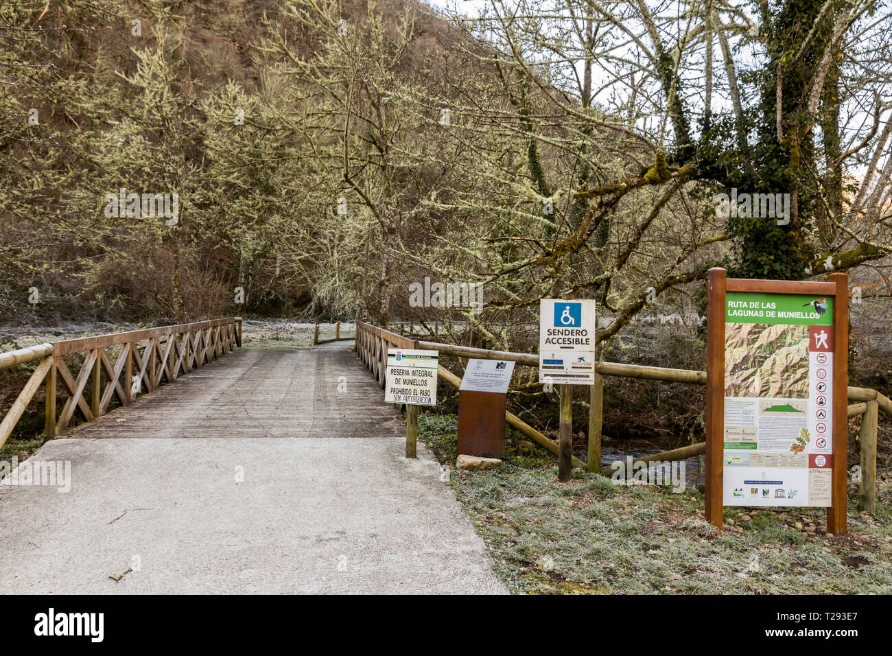 Asturien, Spanien. Eingang des Muniellos Nature Reserve (Reserva natural Integral) an Tablizas Stockfoto