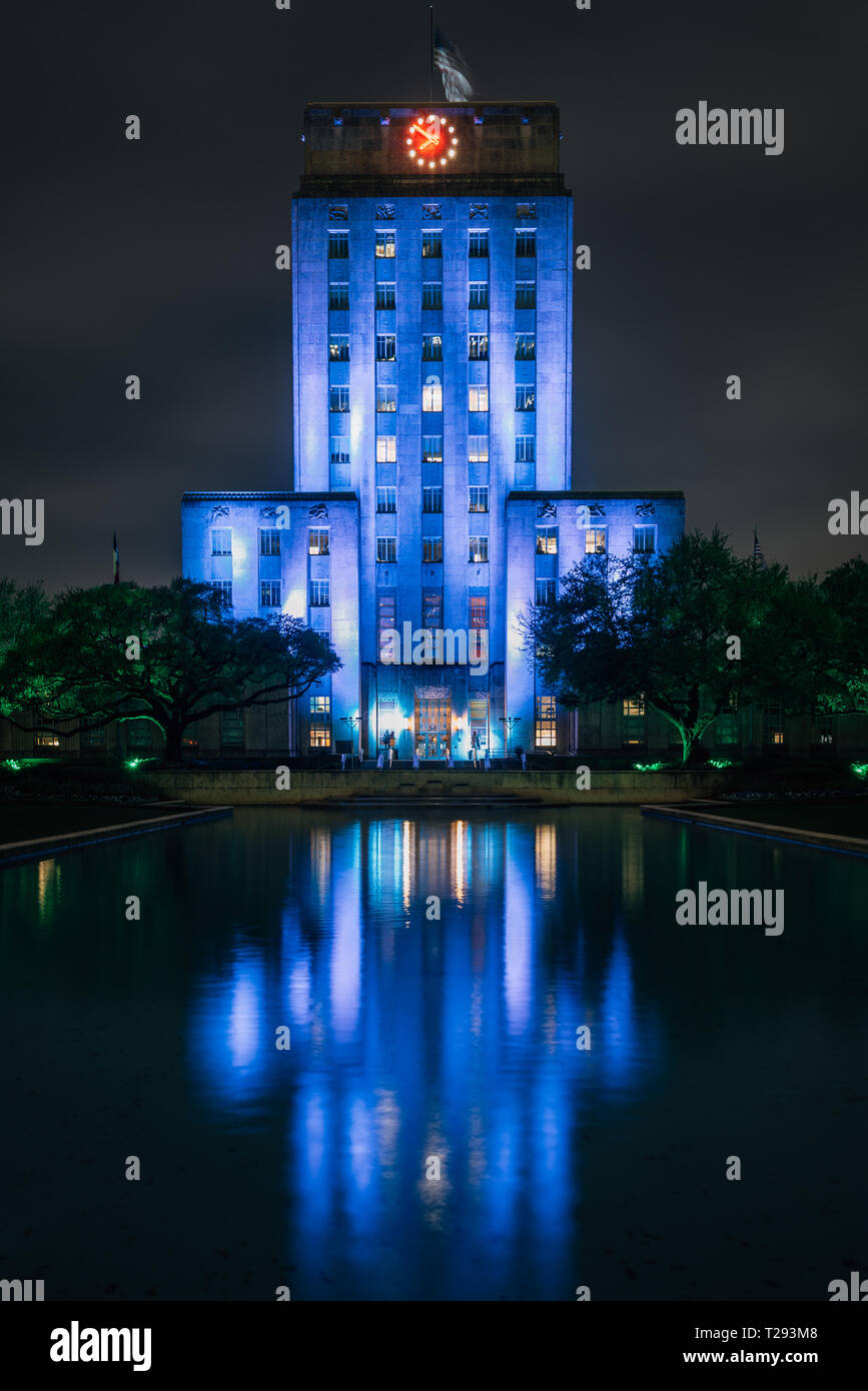Rathaus in der Nacht, in der Innenstadt von Houston, Texas Stockfoto