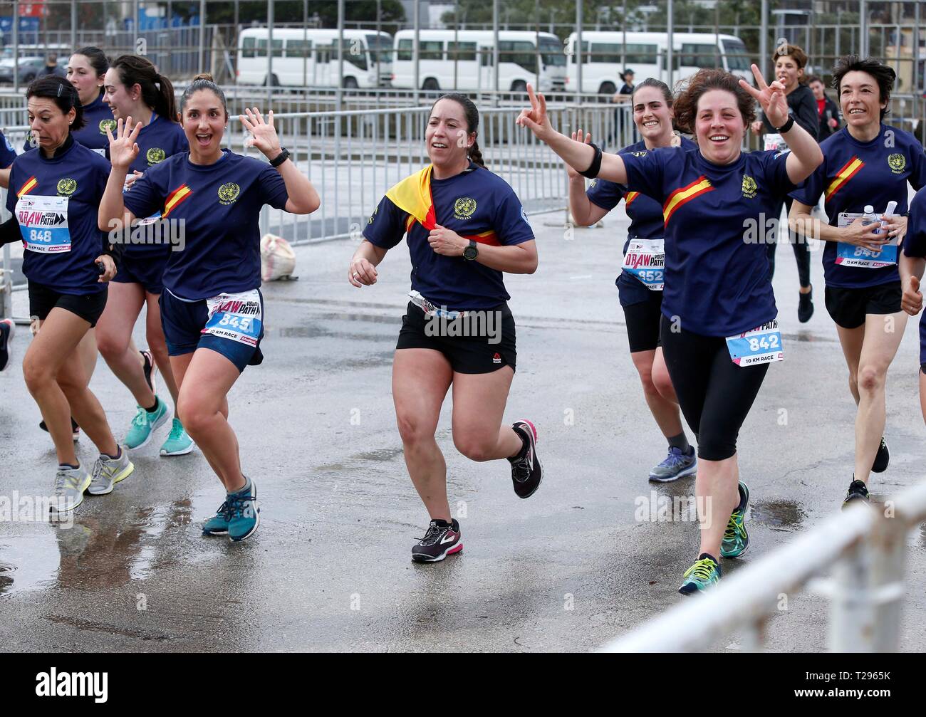 Beirut, Libanon. 31 Mär, 2019. Die Teilnehmer laufen während der 6 Rennen Beirut, Libanon Marathon Frauen im Hafen von Beirut, Libanon, Libanon am 31. März 2019. Credit: Bilal Jawich/Xinhua/Alamy leben Nachrichten Stockfoto