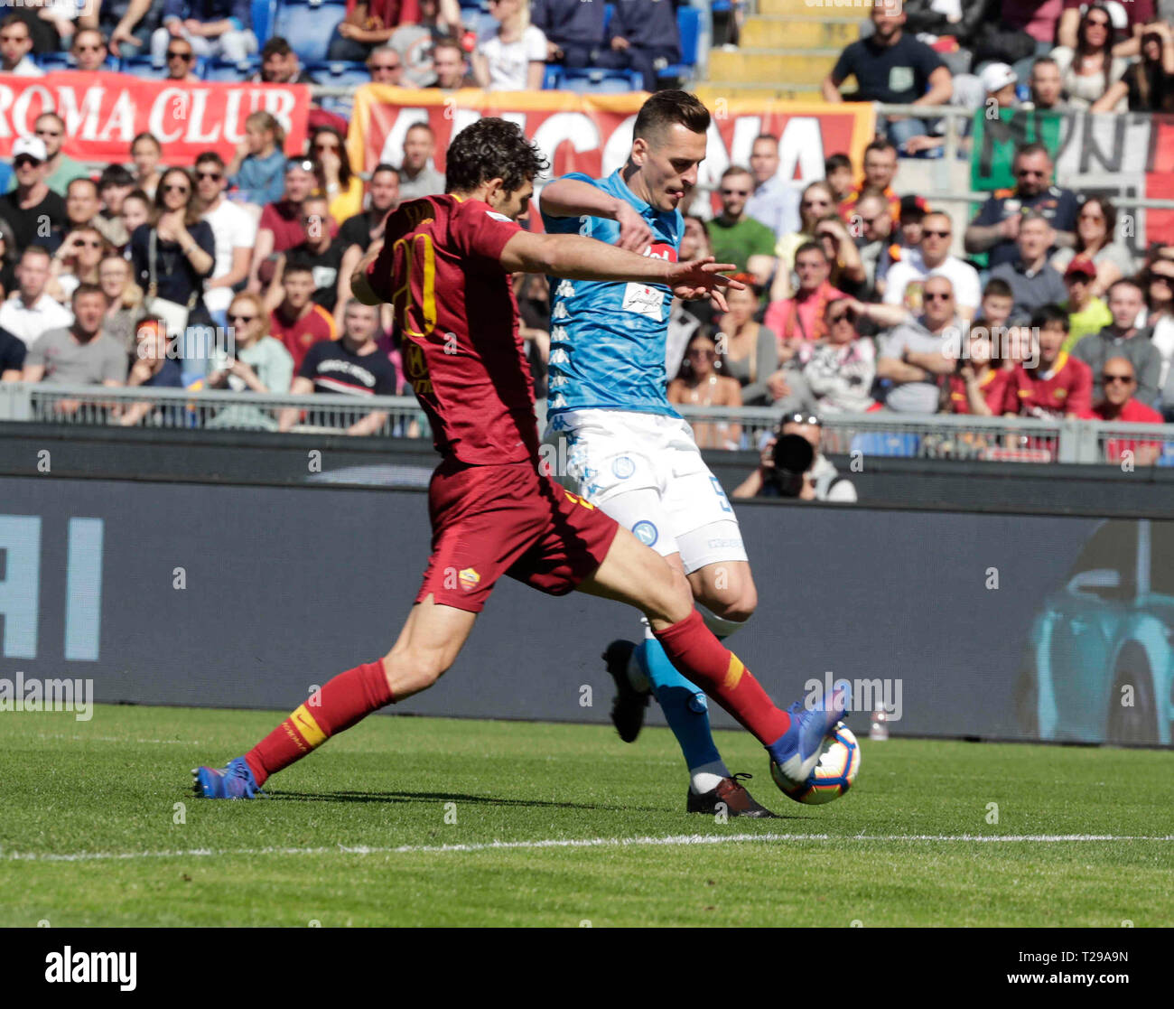 Rom, Italien. 31 Mär, 2019. Arkadiusz Milik Napoli schießt und Kerben während der italienischen Serie A Fußball Spiel, als Roma - SSC Napoli im Stadio Olimpico in Rom, Italien, 31. März 2019 Credit: agnfoto/Alamy leben Nachrichten Stockfoto