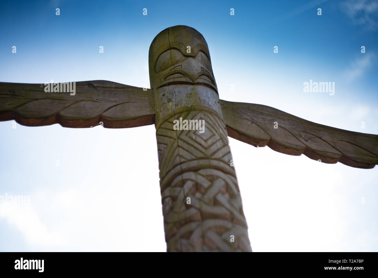Native American Indian geschnitzten Totem Pole (Nachbau) Stockfoto
