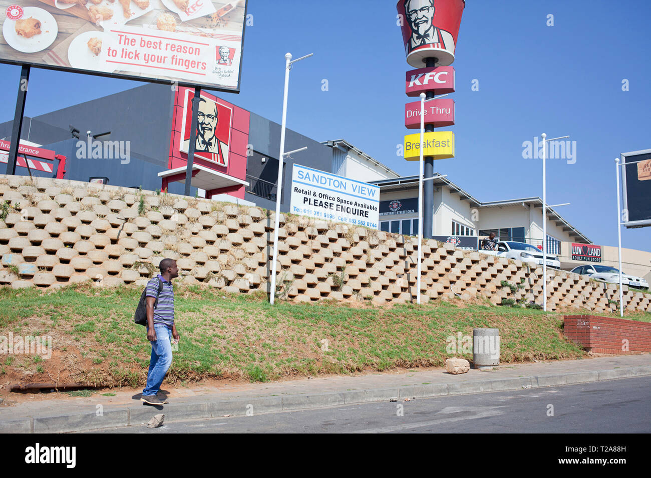 Männliche Fußgängerin Randburg, Johannesburg, Südafrika Stockfoto