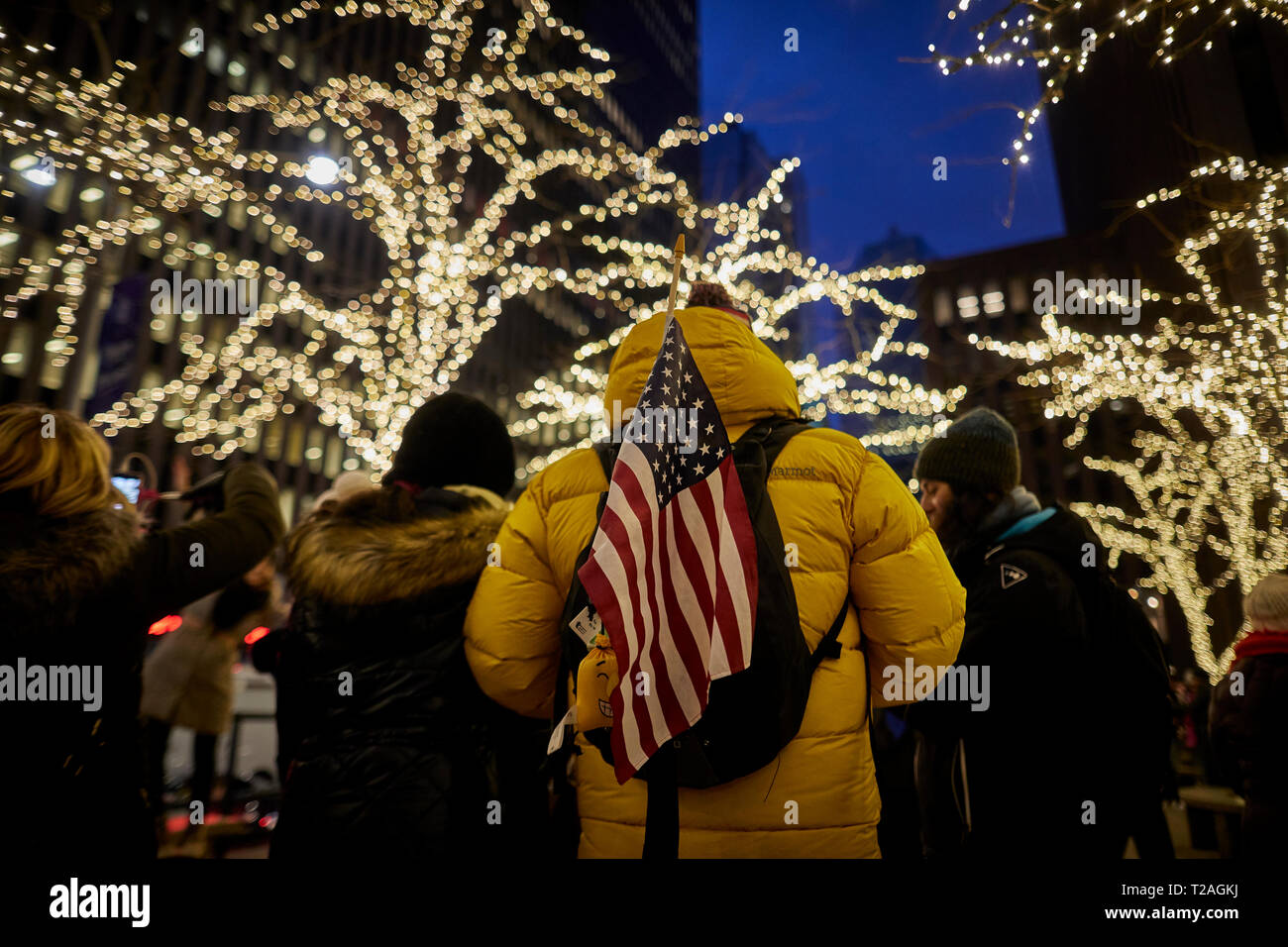 New York Manhattan Weihnachten Dekorationen auf die Sixth Avenue Baum Lichter und Rentier Stockfoto
