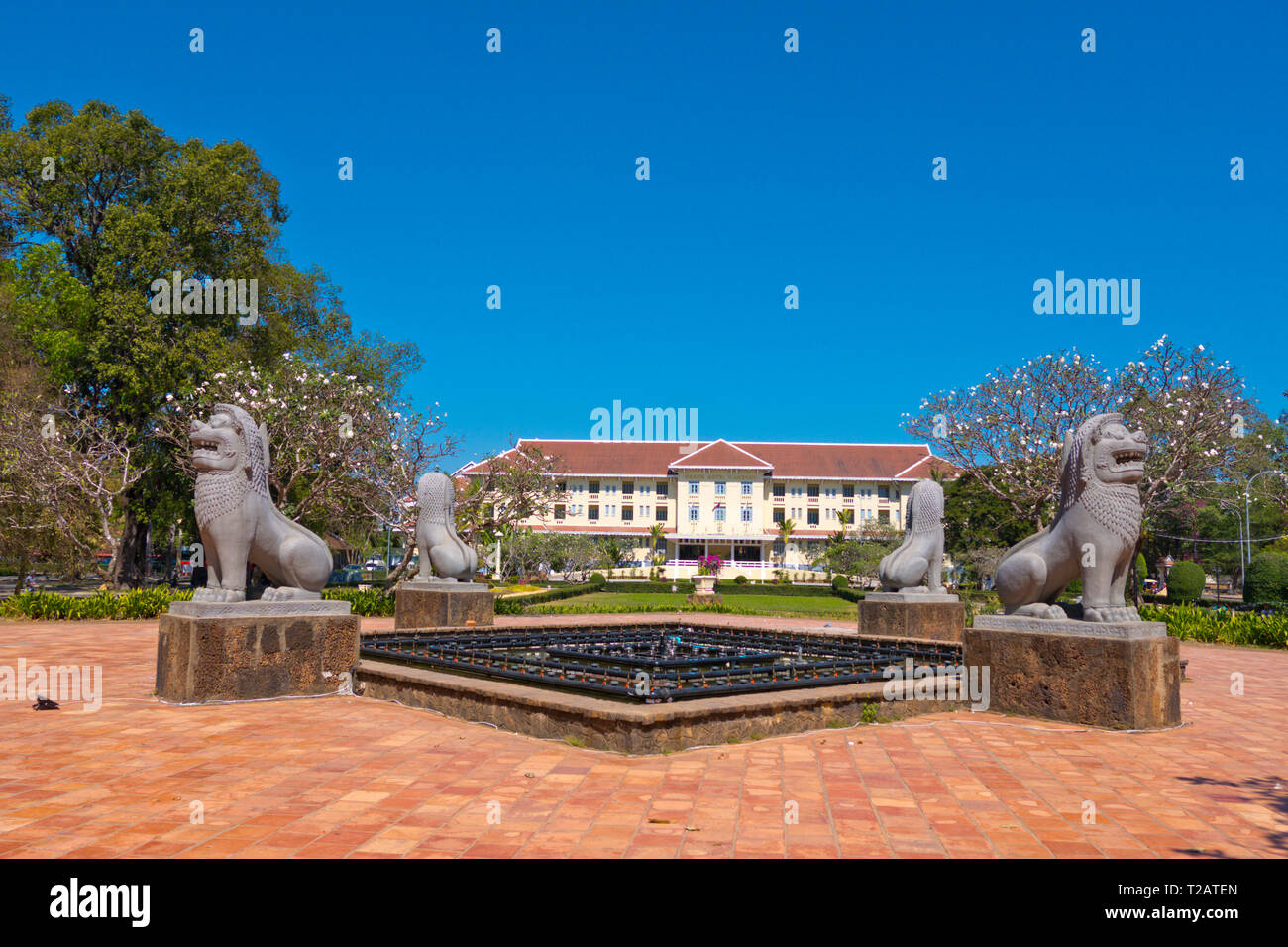 Royal Unabhängigkeit Gärten, mit Grand Hotel Angkor, Siem Reap, Kambodscha, Asien Stockfoto