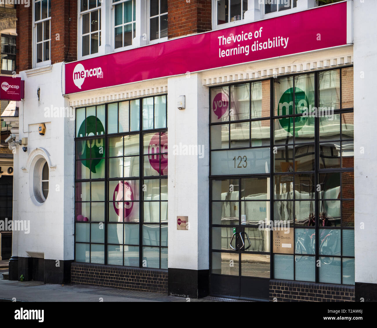 Mencap Hauptsitz Golden Lane Central London. Mencap ist ein UK Charity hilft Menschen mit Lernschwierigkeiten Stockfoto