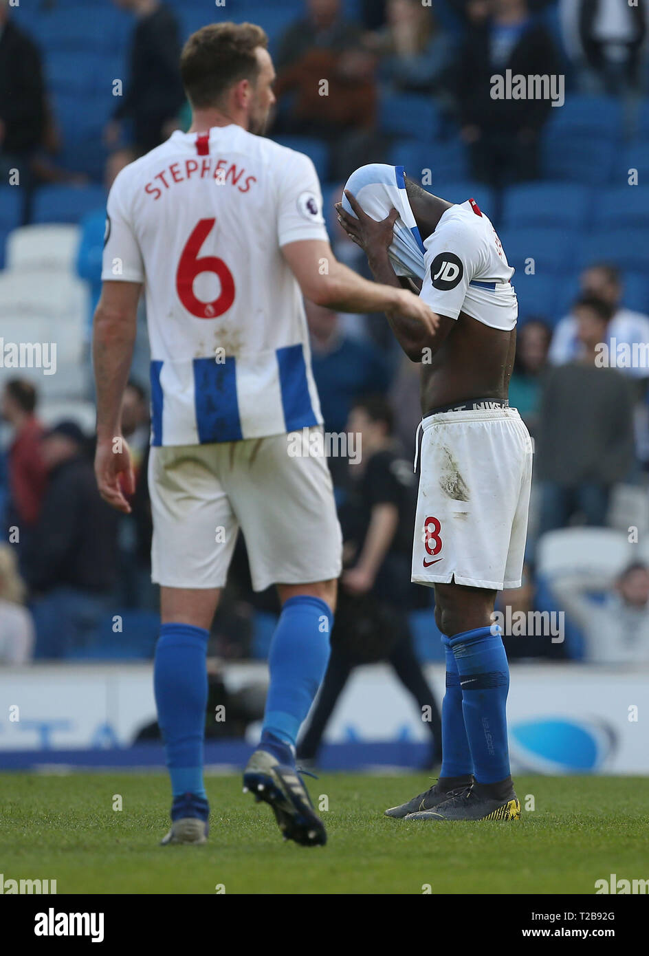 Von Brighton Yves Bissouma sieht niedergeschlagen Nach der Englischen Premier League Match zwischen Brighton und Hove Albion Southampton an der Amex Stadion in Brighton. 30. März 2019 Foto James Boardman/Tele Bilder Redaktion nur verwenden. Keine Verwendung mit nicht autorisierten Audio-, Video-, Daten-, Spielpläne, Verein/liga Logos oder "live" Dienstleistungen. On-line-in-Match mit 120 Bildern beschränkt, kein Video-Emulation. Keine Verwendung in Wetten, Spiele oder einzelne Verein/Liga/player Publikationen. Stockfoto