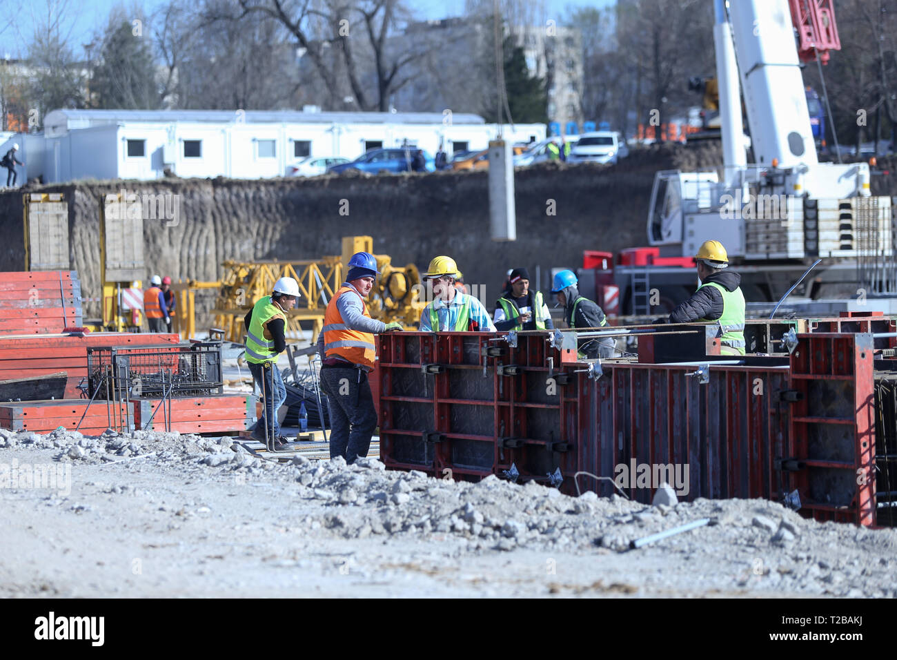 Bukarest, Rumänien - März 19, 2019: Arbeiter auf der Baustelle Stockfoto