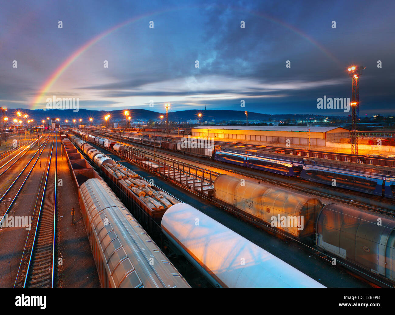 Freight Transport Bahnsteig - Cargo transit Stockfoto