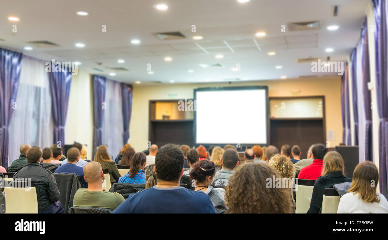 Publikum im Hörsaal bei Business Konferenz Stockfoto