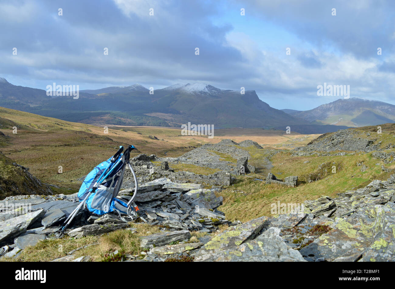 Nantlle Ridge und Mynydd Mawr gesehen von abgewichen Trail Off die Rhyd Ddu Pfad, Snowdonia Stockfoto