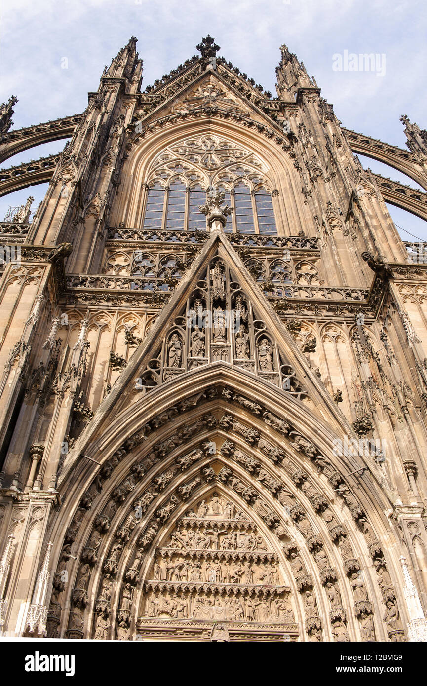 Architektonische Details der Kölner Dom Stockfoto