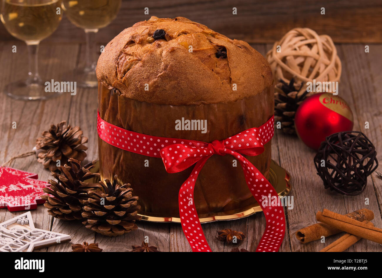 Panettone Christmas Cake. Stockfoto