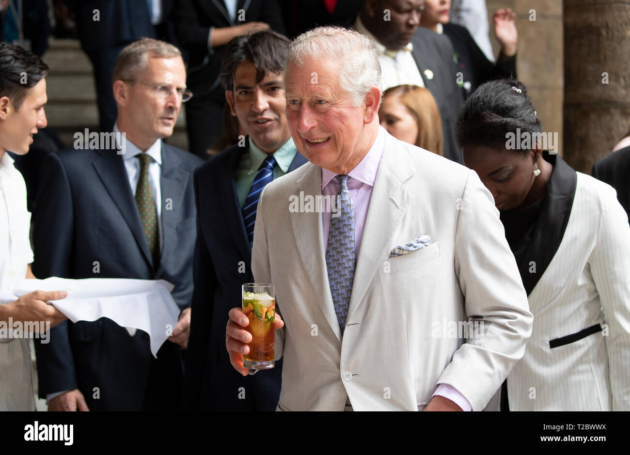 Der Prinz von Wales besucht einen Empfang im Palacio de Los Capitanes Generales in Havanna, Kuba. Stockfoto