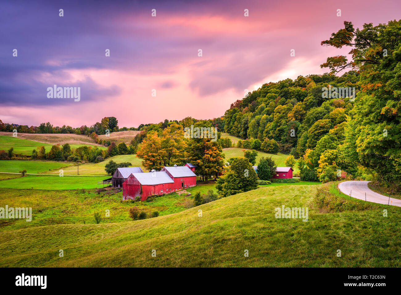 Lesen, Vermont, USA ländlichen Bauernhof Szene in der Abenddämmerung. Stockfoto