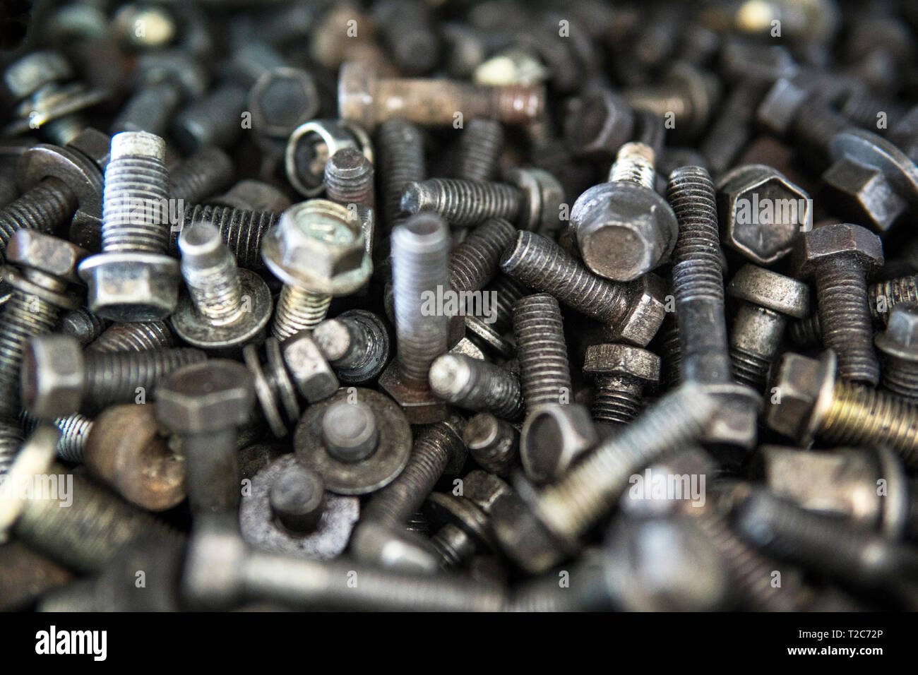 Metall Schrauben Muttern Schrauben Und Unterlegscheiben Hintergrund Stockfotografie Alamy
