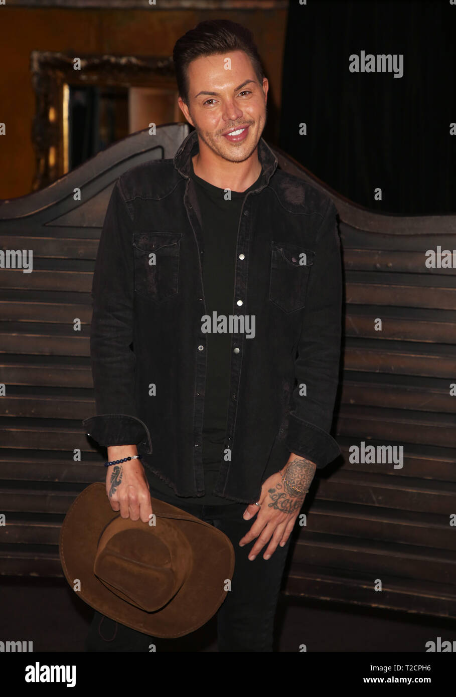 Bobby Norris bei 5 Sternen Celebs auf dem Bauernhof Photocall in London Stockfoto