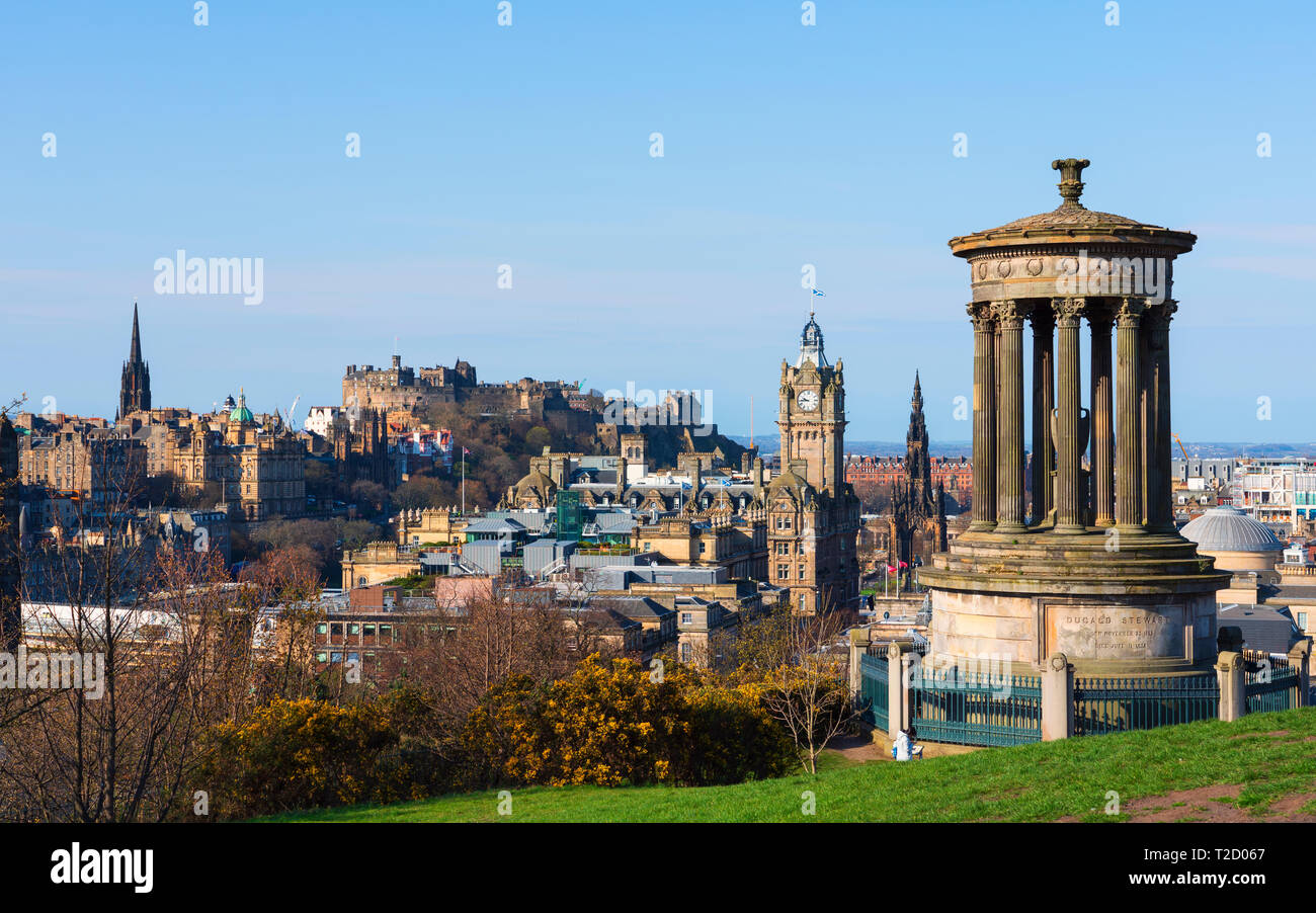 Der berühmte Blick über Edinburgh von Calton Hill, Edinburgh, Schottland, Großbritannien Stockfoto