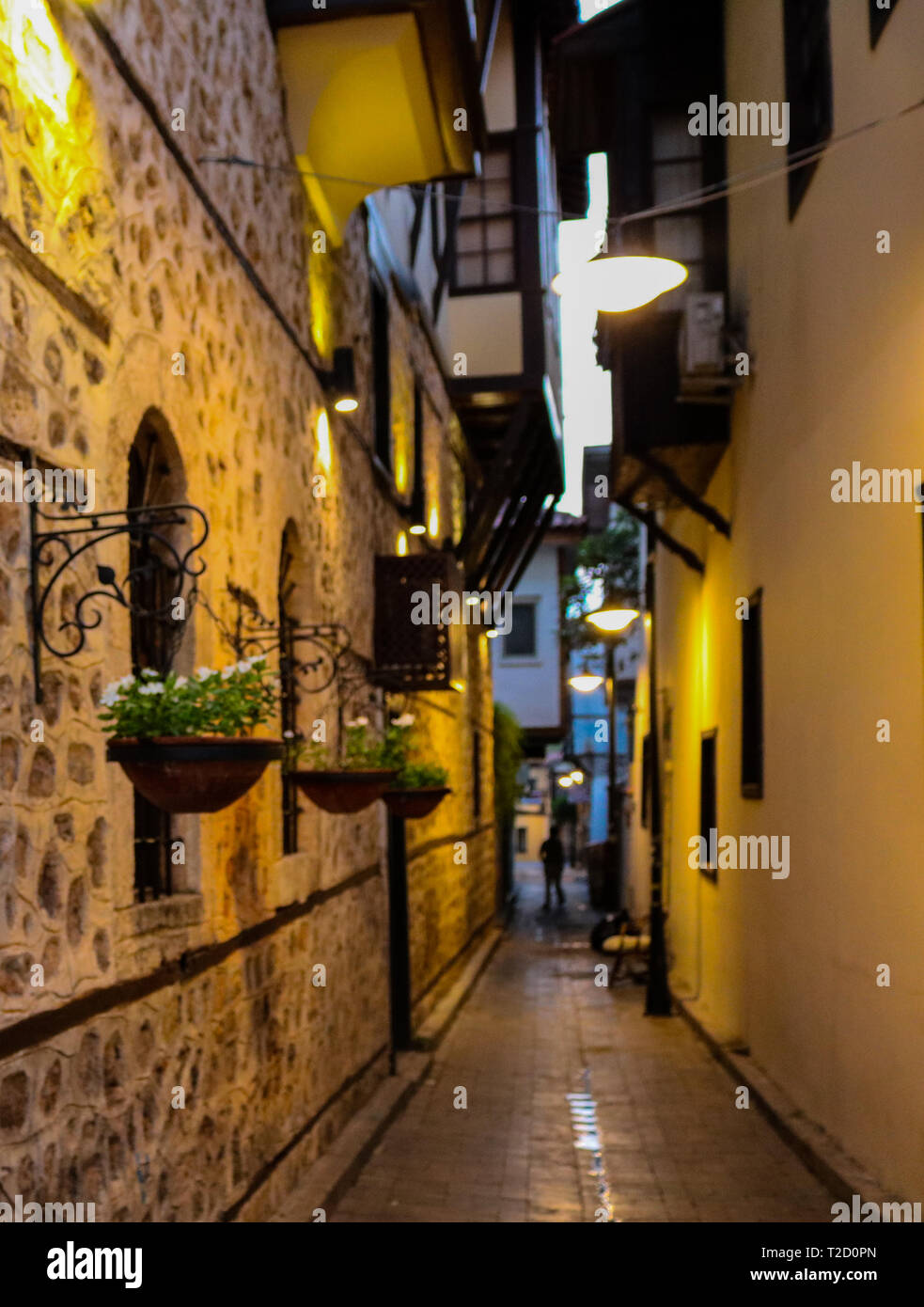 Zurück Street in der Altstadt Kaleici, Antalya, Türkei. Stockfoto