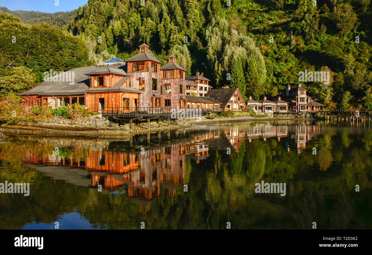 Die wunderschöne Puyuhuapi Lodge in der ventisquero Sound, Patagonien, Aysen, Chile Stockfoto