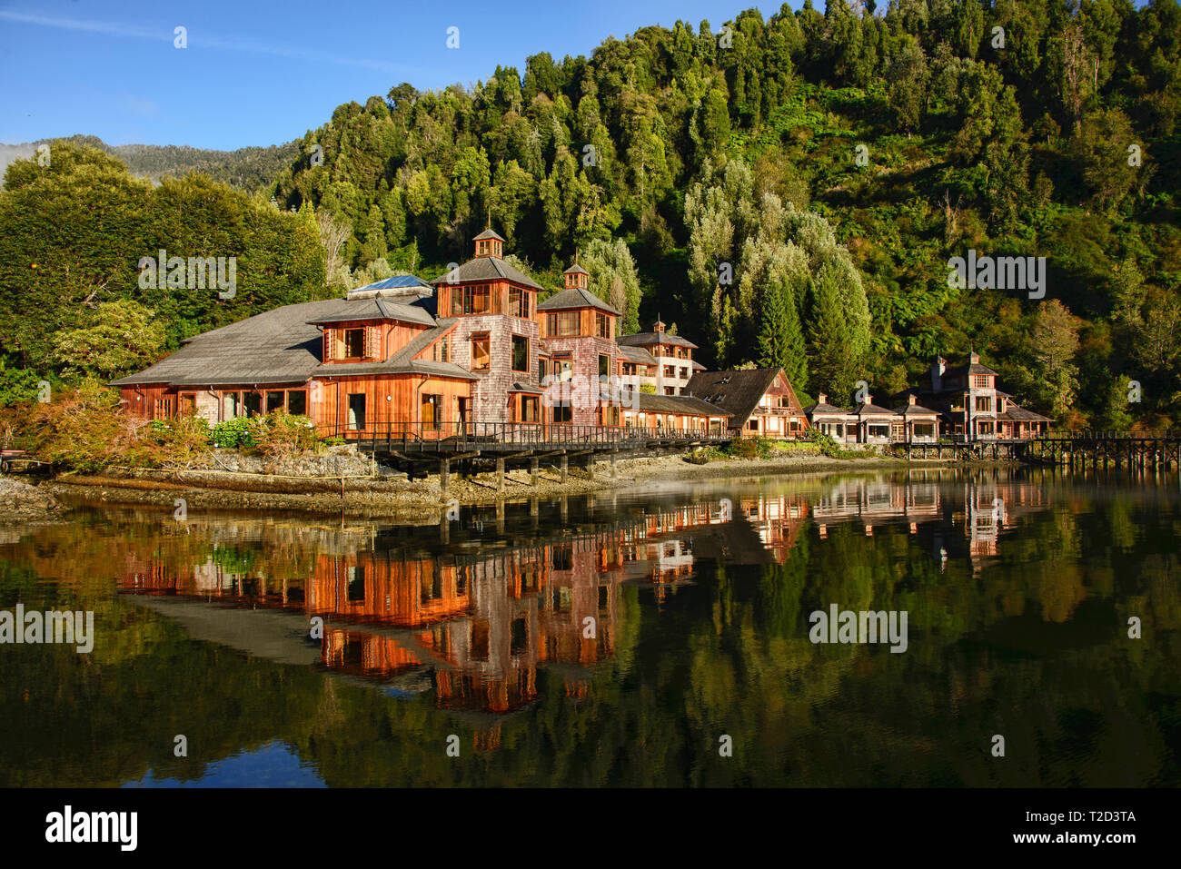 Die wunderschöne Puyuhuapi Lodge in der ventisquero Sound, Patagonien, Aysen, Chile Stockfoto