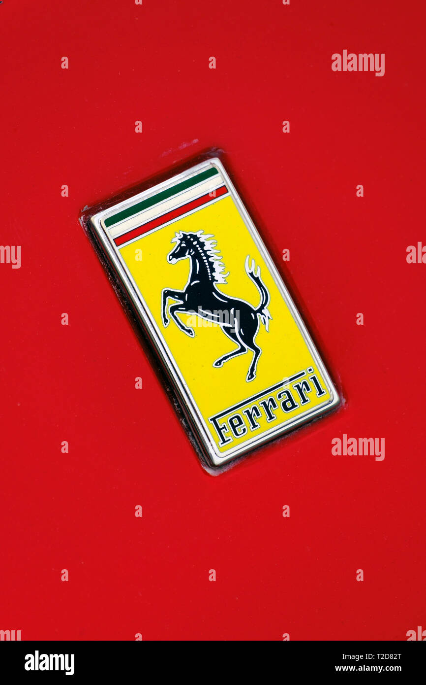 Ferrari Logo Nahaufnahme Stockfoto