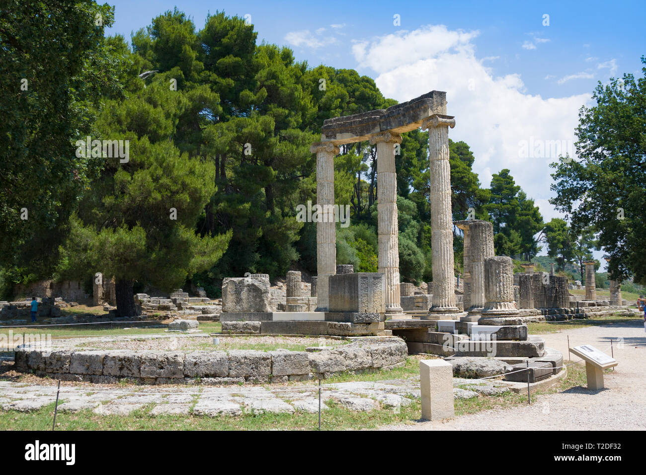 OLIMPIA, Griechenland - 13. JUNI 2014: Gebäude bleibt an der alten Olimpia archäologische Stätte in Griechenland Stockfoto