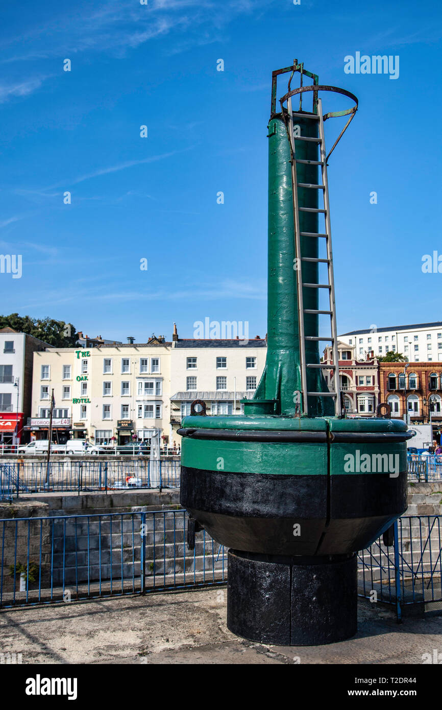 Grün Leuchtturm am Hafen von Ramsgate, Kent, England Stockfoto