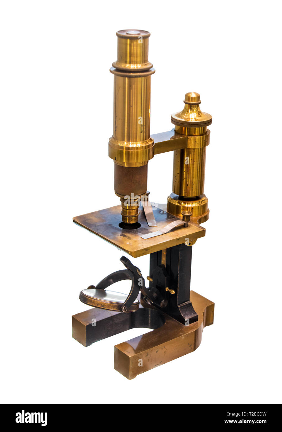 Vintage brass Mikroskop auf weißem Hintergrund. Ein monokular Mikroskop aus dem 19. Jahrhundert. Stockfoto