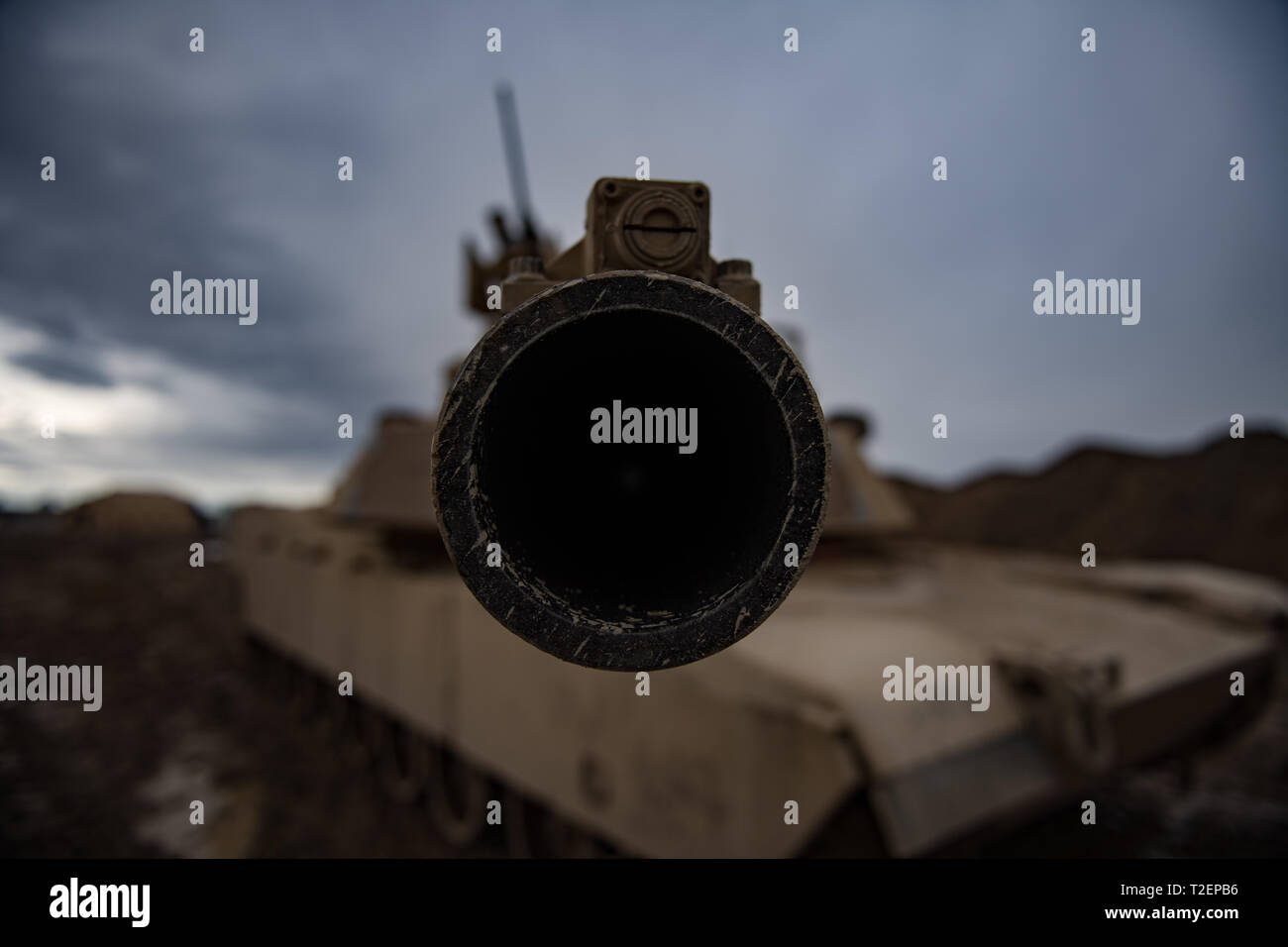 Tanker mit Bravo Company, 2.BATAILLON, 116 Cavalry Brigade Combat Team, Durchführung Platoon live-fire Schießwesen Qualifikation Feb 4, 2019, im Orchard Combat Training Center. Die Idaho Army National Guard Soldaten sollen sich für kommende Rotation der 116 Kavallerie Brigade Combat Team an der National Training Center, Fort Irwin, Calif., später in diesem Jahr. Stockfoto