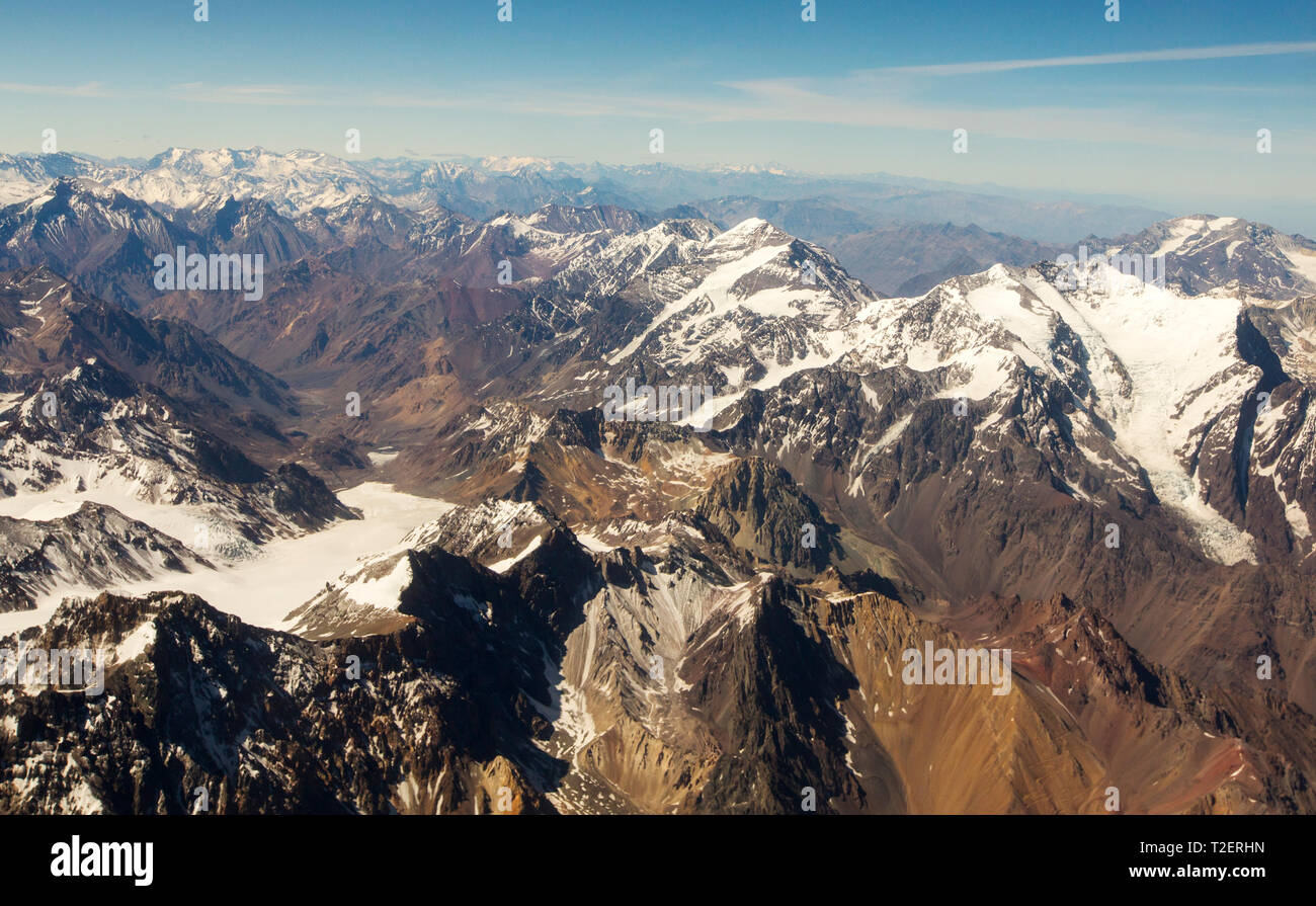 Die chilenischen Anden aus der Luft. Stockfoto
