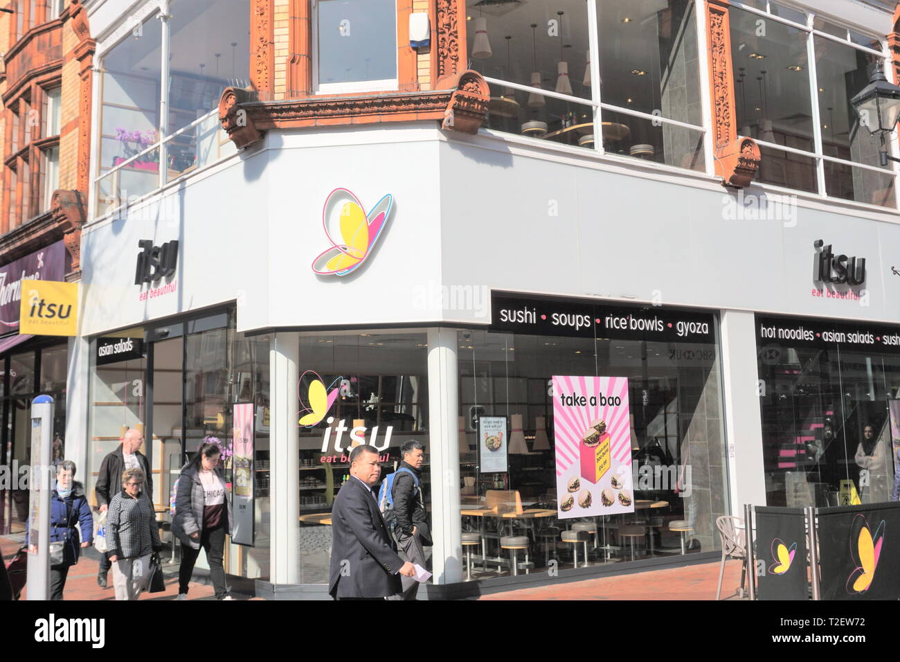 Japanisches Restaurant ITSU in Broadstreet, Reading, Großbritannien Stockfoto