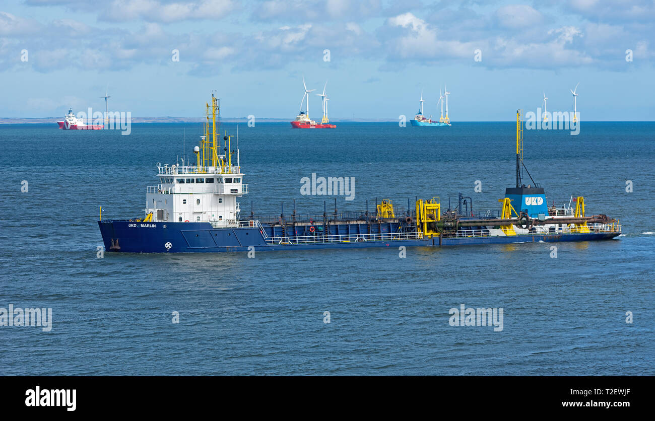 UKD Marlin. Trailing Suction Hopper Schwimmbagger arbeiten im Hafen Aberdeen Ansatz Kanal, im Nordosten von Schottland. Stockfoto