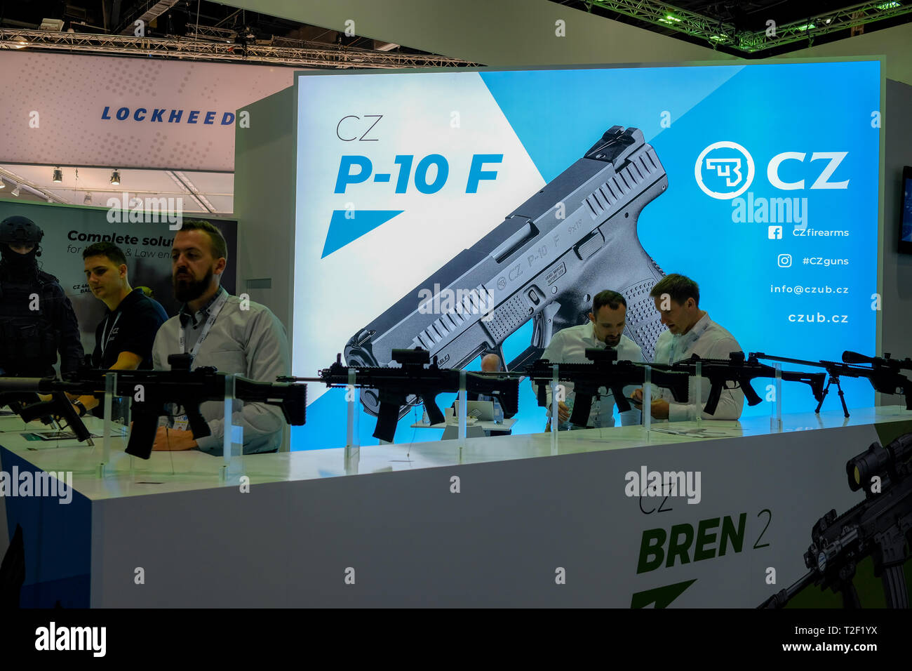 Februar 18, 2019 - Abu Dhabi, VAE: CZ Bren Gun Display Stockfoto