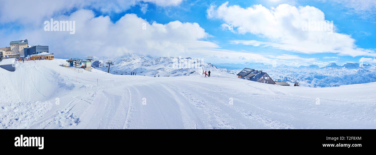 Region Salzkammergut ist perfekt für den Winter Sports Activity, Alpen beste Pisten, zahlreiche Routen und spektakulären Landschaften rühmt, Dachstein-Krippenstei Stockfoto