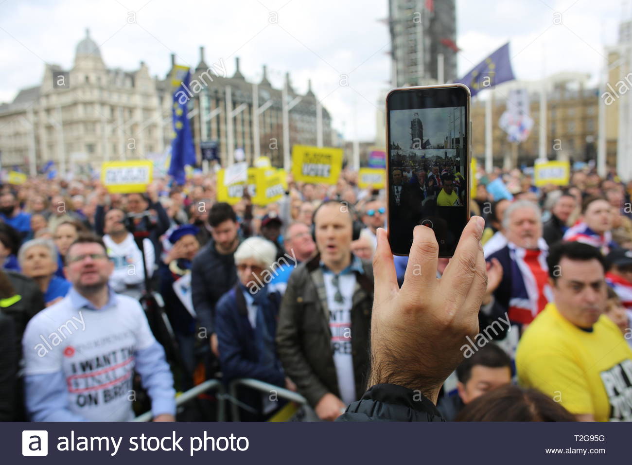 Die volksabstimmung Protest beendet hat am Westminster Westminster. Viele bekannte Referenten einschließlich Tom Watson und Nicola Sturgeon sprach zu der Masse t Stockfoto