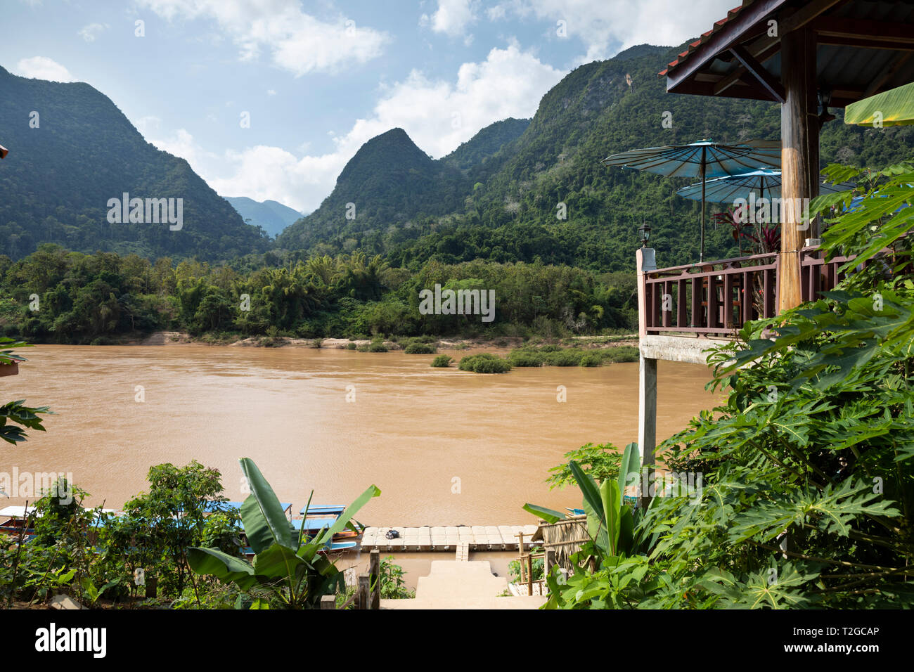 Blick auf den Nam Ou Fluss im Muang Ngoi Neua, Muang Ngoi Bezirk, Provinz Luang Prabang Laos, Laos, Südostasien Stockfoto