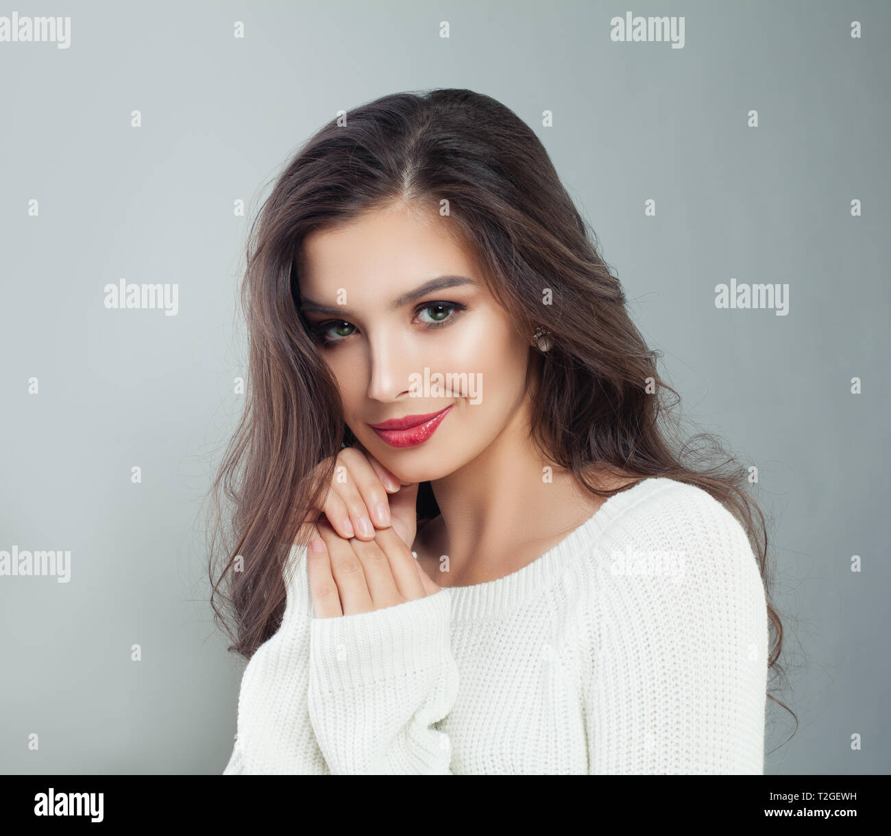 Cute Female Model Gesicht Junge Hubsche Frau Portrait Stockfotografie Alamy