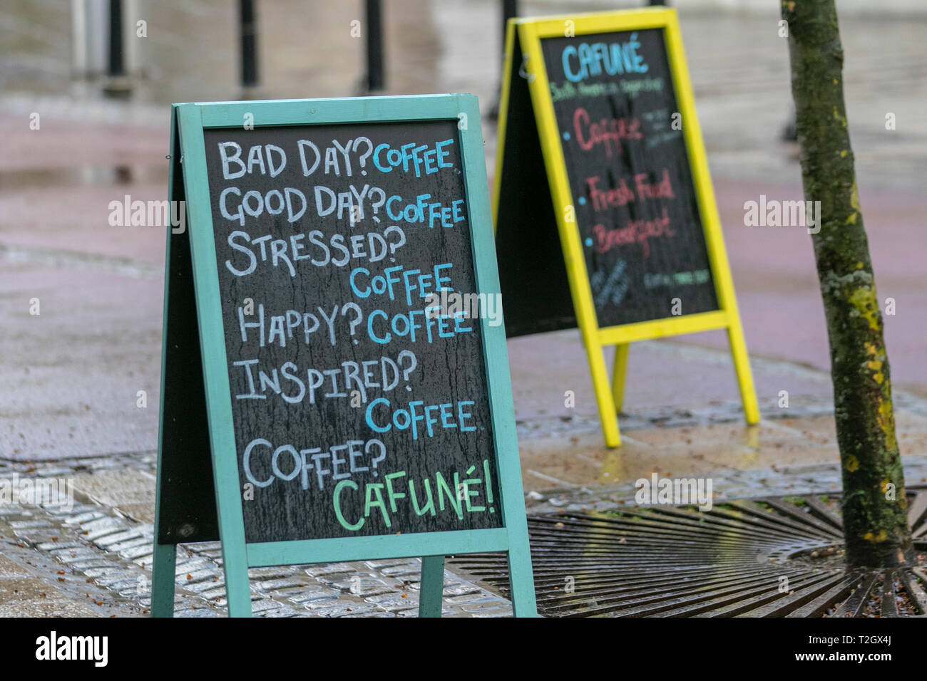 Guten Tag, Guten Tag, betonte , inspiried cafune, Coffee Shop anmelden Preston, Großbritannien Stockfoto