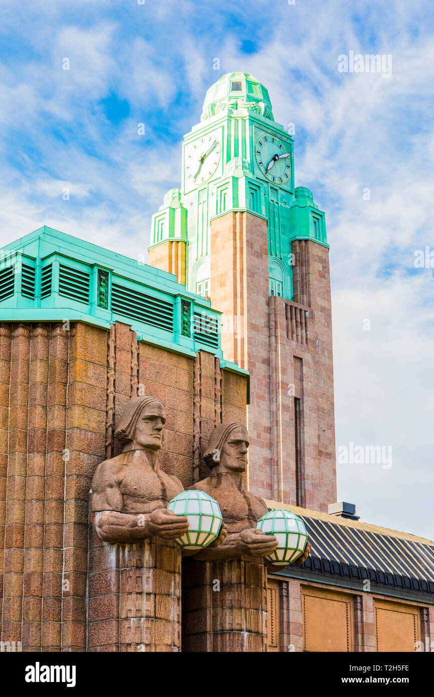 Emil Wikstrom der Statuen auf der Hauptbahnhof von Helsinki in Helsinki, Finnland, Europa Stockfoto