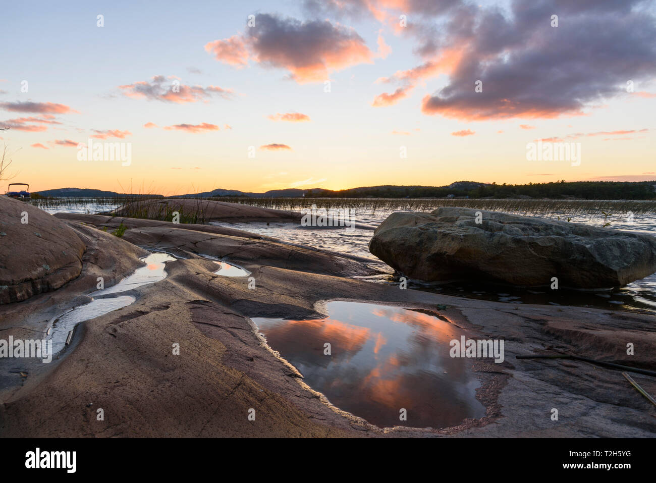 Georgian Bay und Lake Huron bei Dämmerung in Killarney, Ontario, Kanada, Nordamerika Stockfoto