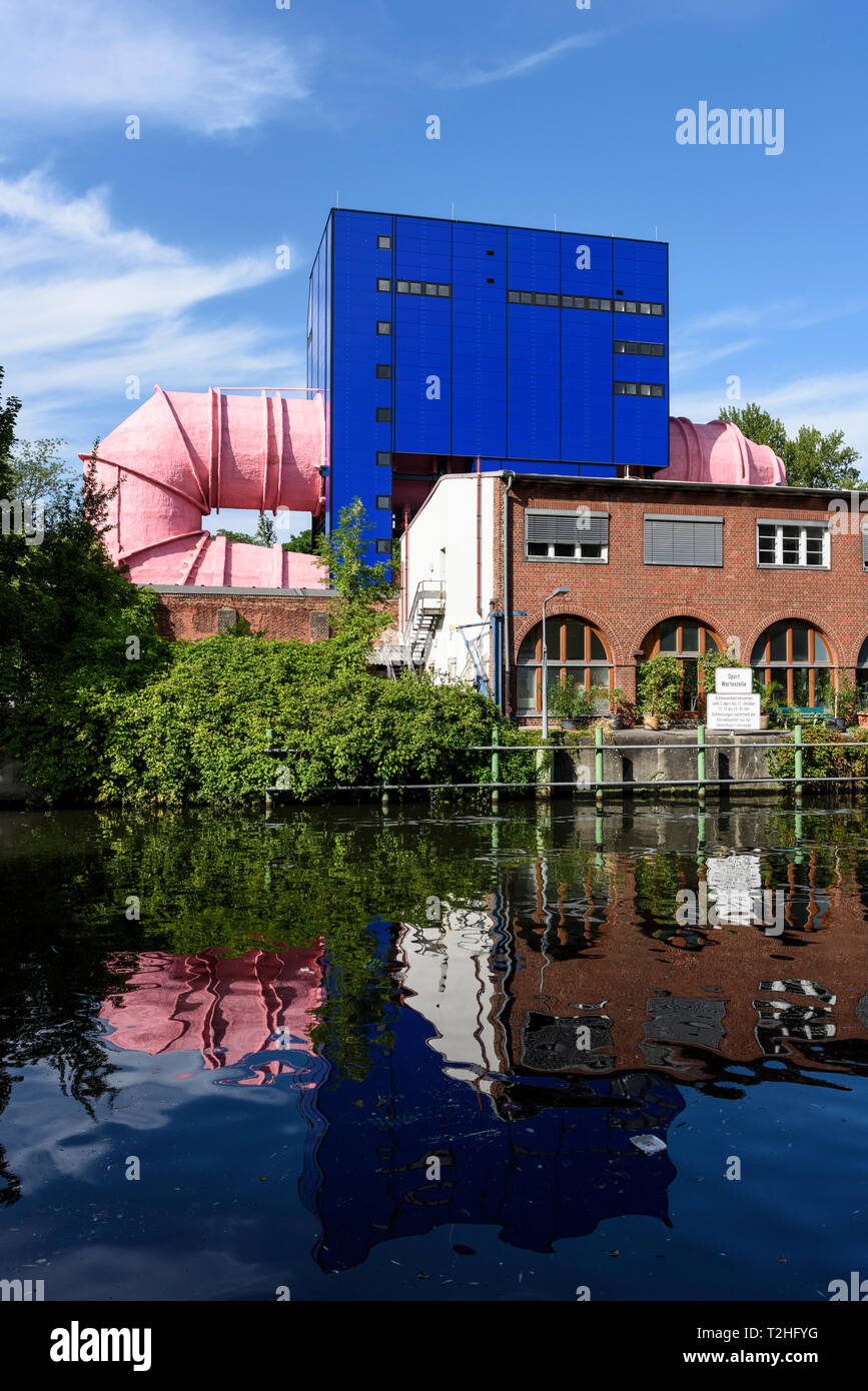 Berlin. Deutschland. Umlauftank 2, vom Architekten Ludwig Leo (1924-2012) im Jahr 1975 konzipiert. Die umlauftank 2 ist ein Komplex, der von der R gebaut wurde Stockfoto