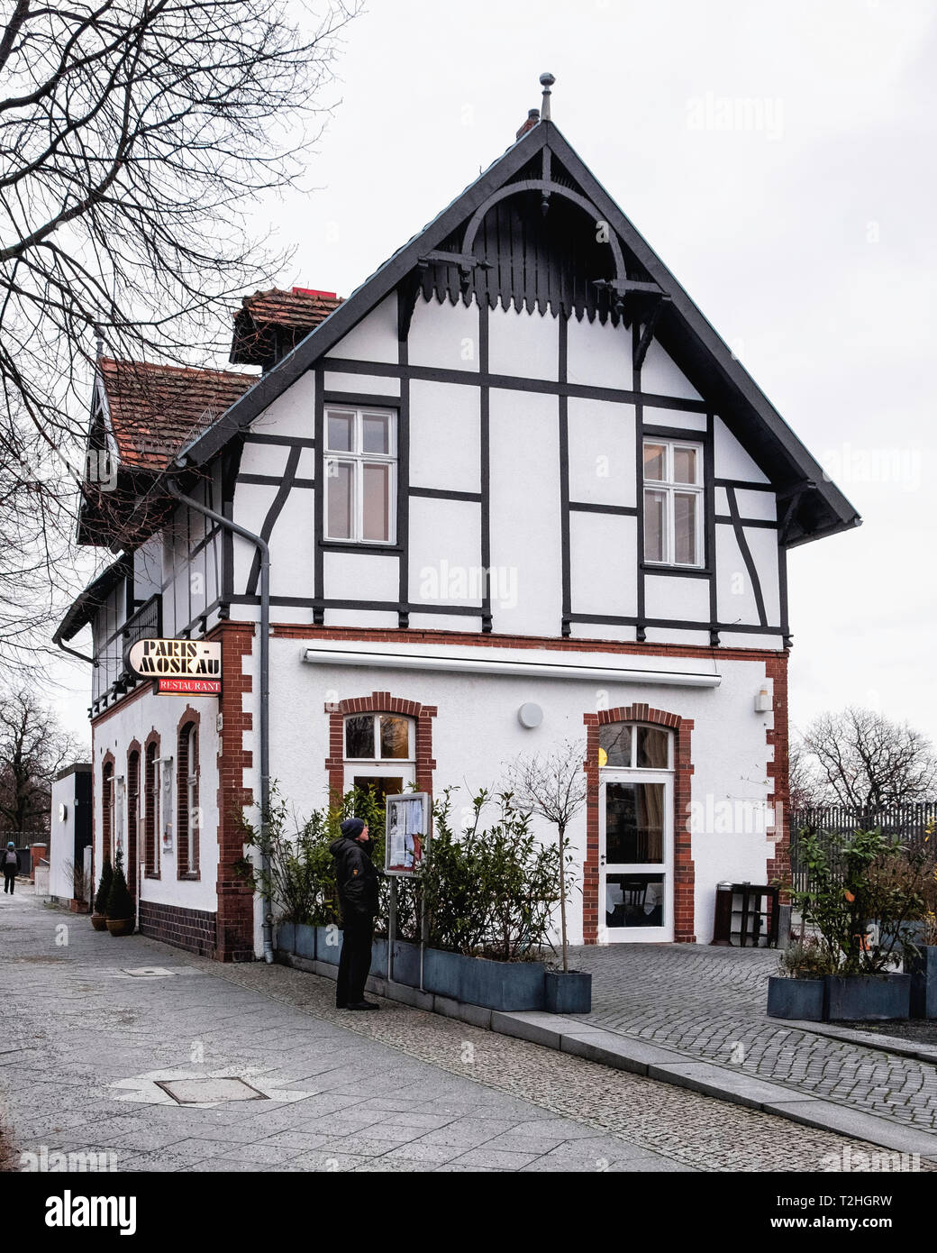 Berlin Moabit Paris Moskau Das Elegante Restaurant Serviert